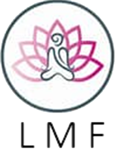 Logotipo de LeMiCh: flor de loto con figura en meditación y las letras LMF